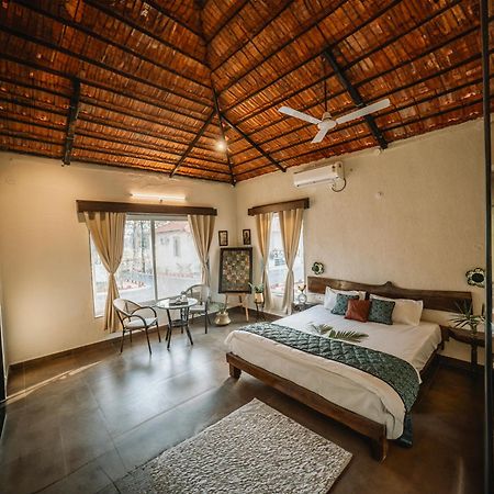 Gondia Palash The Jungle Resort מראה חיצוני תמונה