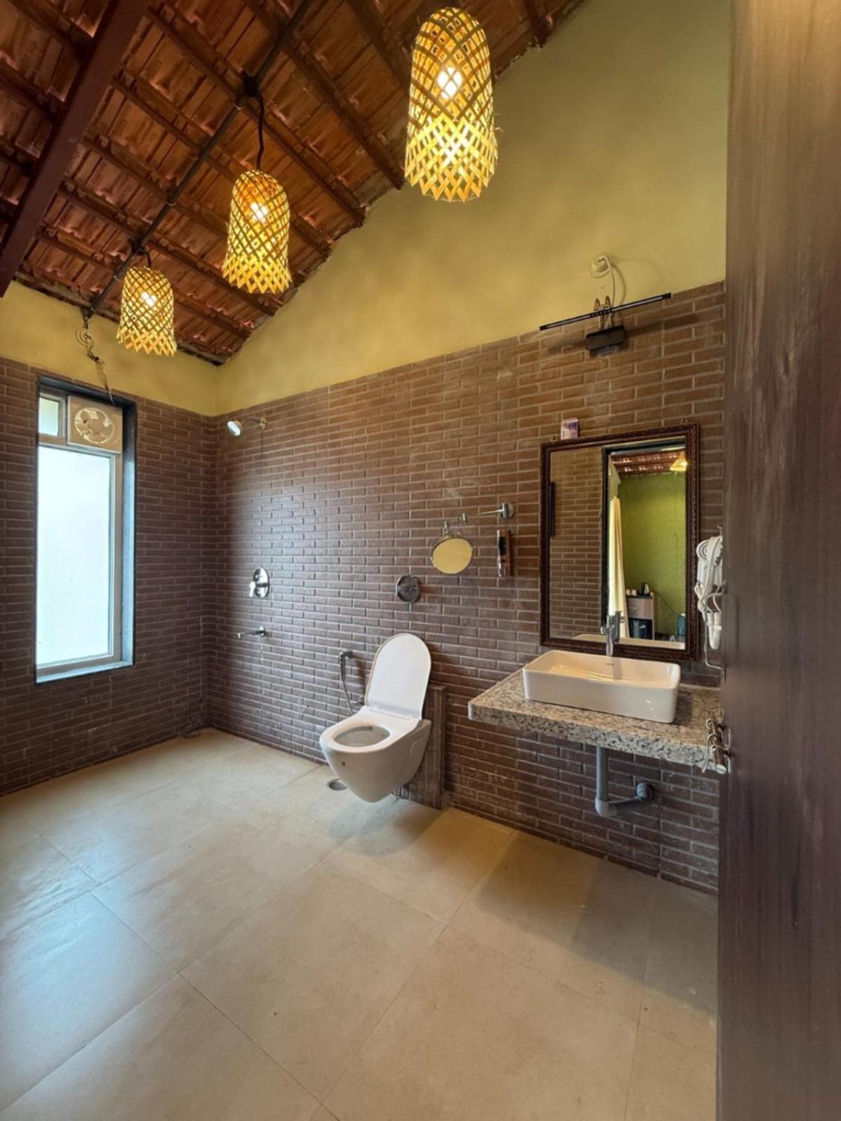 Gondia Palash The Jungle Resort מראה חיצוני תמונה